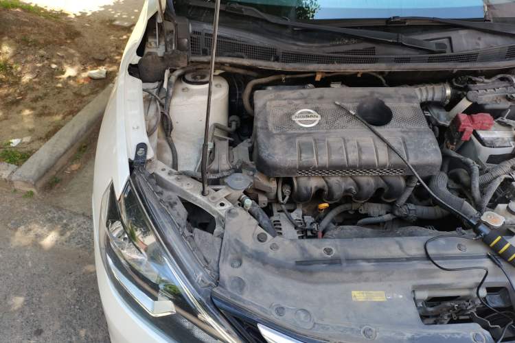Used Nissan Sylphy 2016 1.6 XL Manual Luxury Edition Engine Bay Right