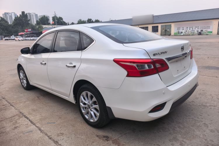 Used Nissan Sylphy 2016 1.6 XL Manual Luxury Edition Exterior 1