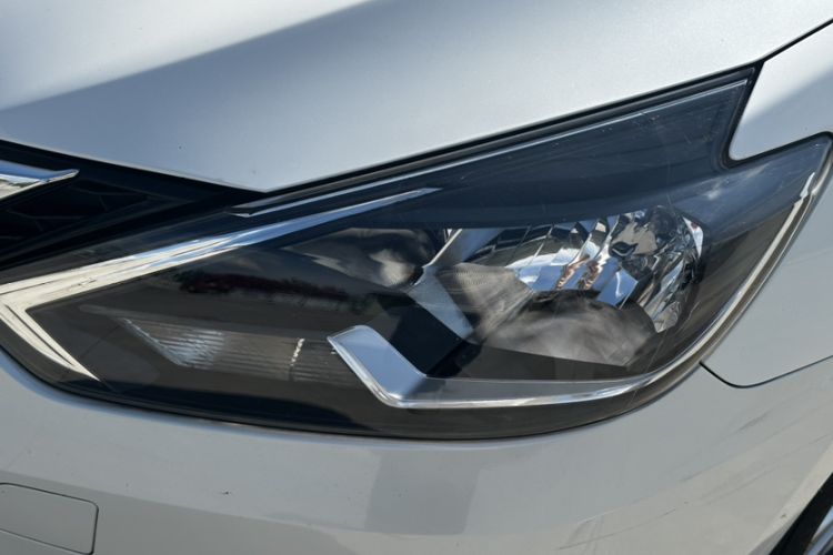 Used Nissan Sylphy 2016 1.6 XL CVT Luxury Edition Exterior 1