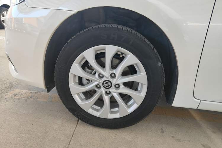 Used Nissan Sylphy 2016 1.6 XL CVT Deluxe Edition Exterior 4