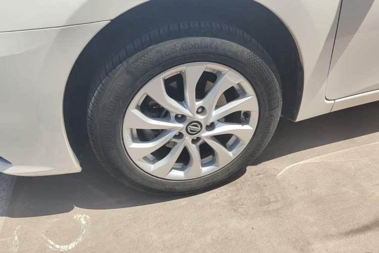 Used Nissan Sylphy 2016 1.6 XL CVT Deluxe Edition Exterior 4