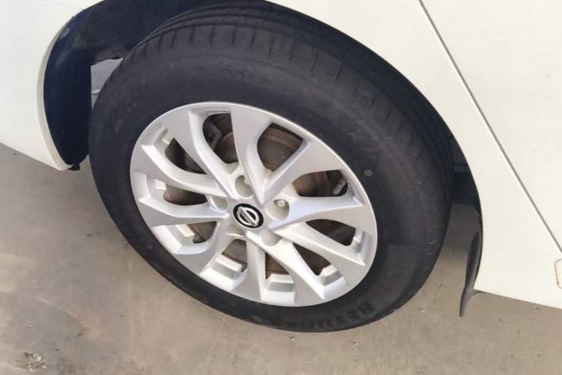 Used Nissan Sylphy 2016 1.6 XL Manual Luxury Edition Exterior 5