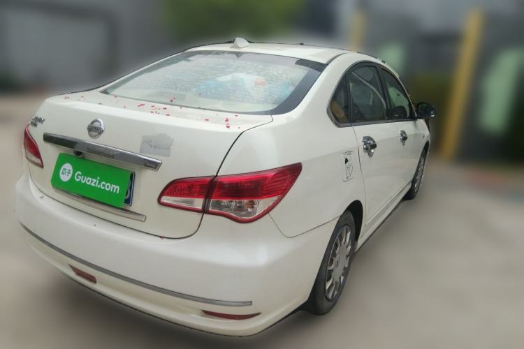 Used Nissan Sylphy 2016 Classic 1.6XE Automatic Comfort Edition Exterior 5