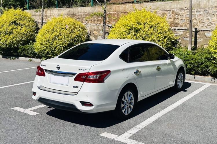 Used Nissan Sylphy 2016 1.6 XL CVT Deluxe Edition Exterior 5