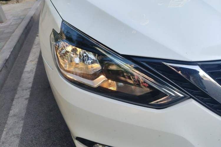 Used Nissan Sylphy 2016 1.6 XL CVT Luxury Edition Exterior 5