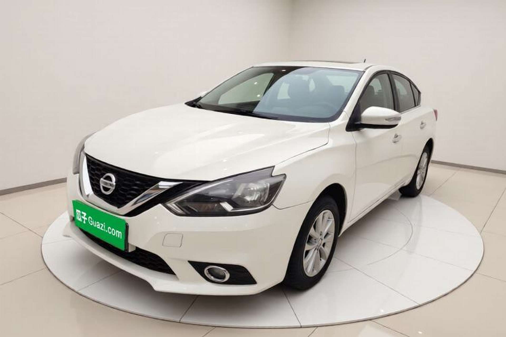 Used Nissan Sylphy 2016 1.6 XL CVT Deluxe Edition Front Left 45 Deg