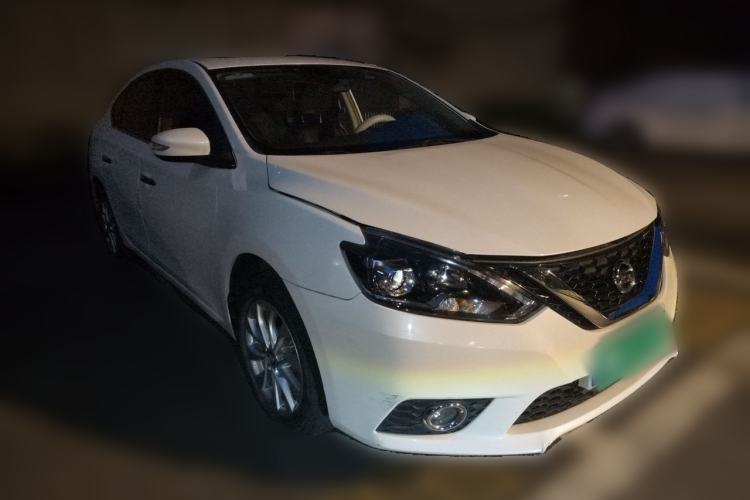 Used Nissan Sylphy 2016 1.6XV CVT ZhiZun Edition Front Right 45 Deg