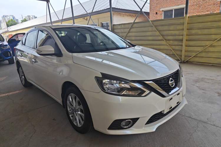 Used Nissan Sylphy 2016 1.6 XL Manual Luxury Edition Front Right 45 Deg