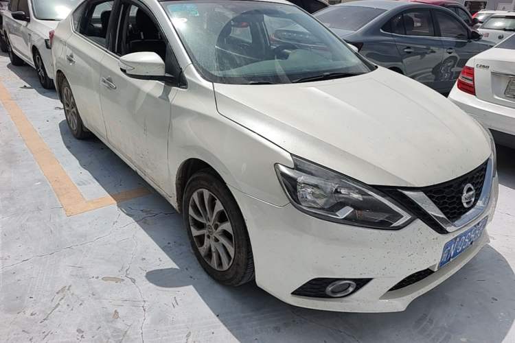 Used Nissan Sylphy 2016 1.6 XL CVT Deluxe Edition Front Right 45 Deg