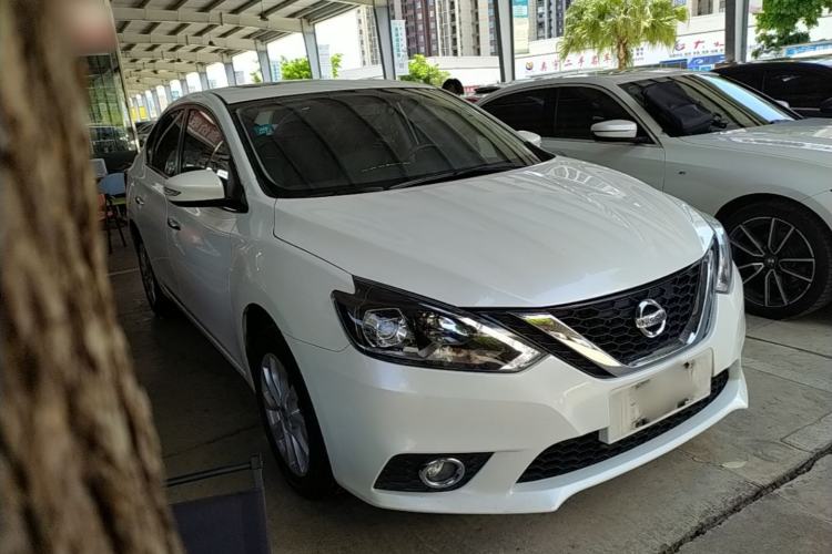 Used Nissan Sylphy 2016 1.6XV CVT Smart Enjoyment Version Front Right 45 Deg