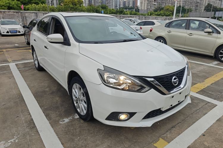 Used Nissan Sylphy 2016 1.6 XL CVT Deluxe Edition Front Right 45 Deg