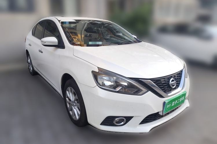 Used Nissan Sylphy 2016 1.6 XL CVT Deluxe Edition Front Right 45 Deg