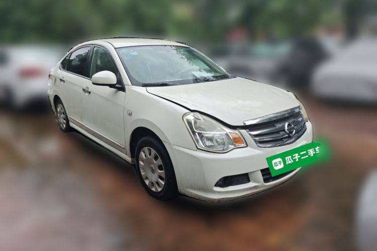 Used Nissan Sylphy 2016 Classic 1.6XE Manual Comfort Edition Front Right 45 Deg