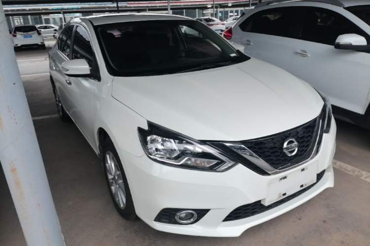Used Nissan Sylphy 2016 1.6 XL CVT Deluxe Edition Front Right 45 Deg