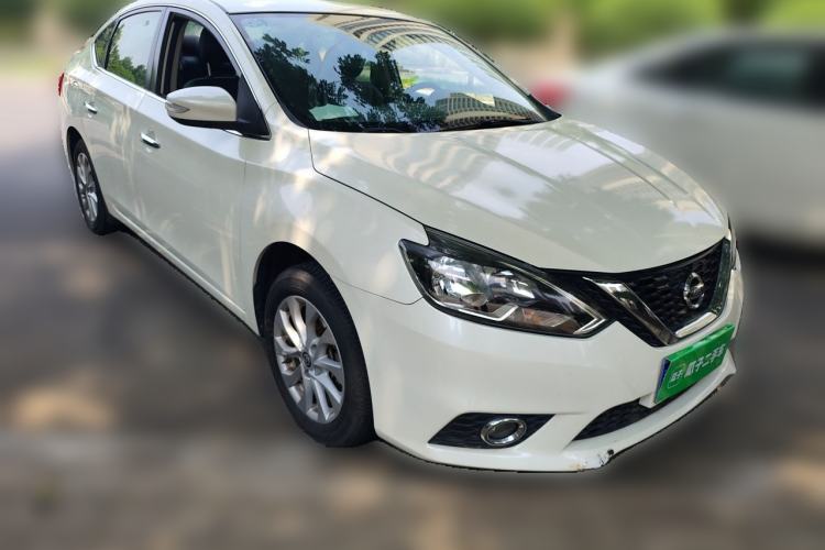 Used Nissan Sylphy 2016 1.6 XL CVT Deluxe Edition Front Right 45 Deg