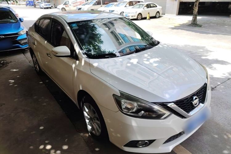 Used Nissan Sylphy 2016 1.6 XL CVT Deluxe Edition Front Right 45 Deg