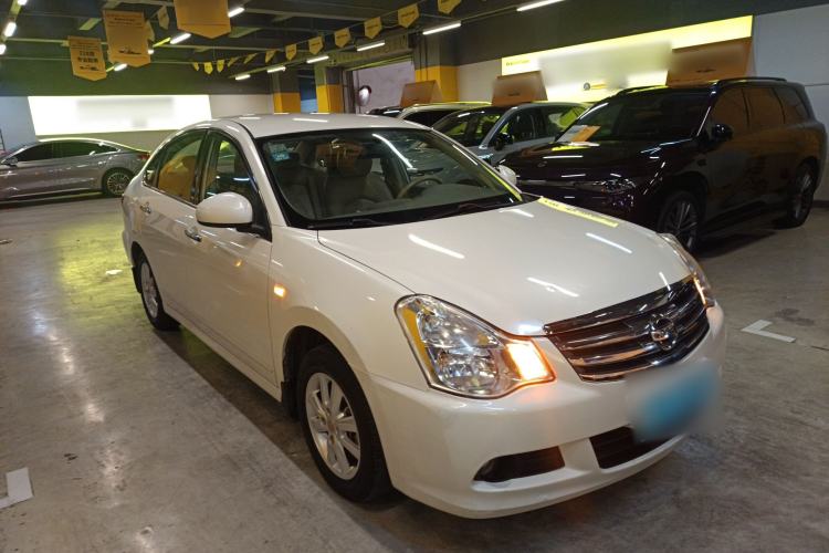 Used Nissan Sylphy 2016 Classic 1.6XE Manual Comfort Edition Front Right 45 Deg