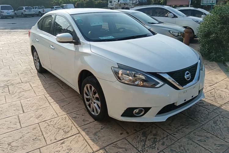 Used Nissan Sylphy 2016 1.6 XL CVT Luxury Edition Front Right 45 Deg
