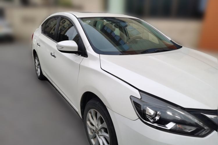 Used Nissan Sylphy 2016 1.6 XL CVT Deluxe Edition Front Right 45 Deg