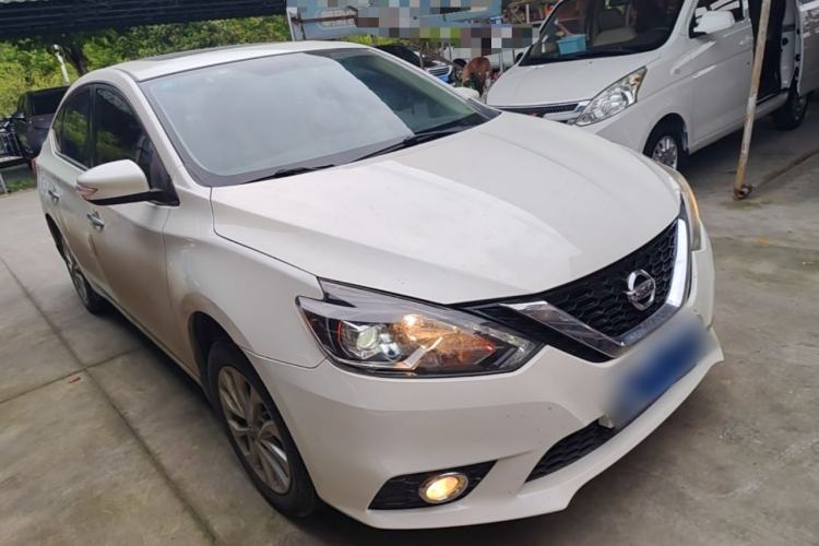 Used Nissan Sylphy 2016 1.6 XL CVT Deluxe Edition Front Right 45 Deg
