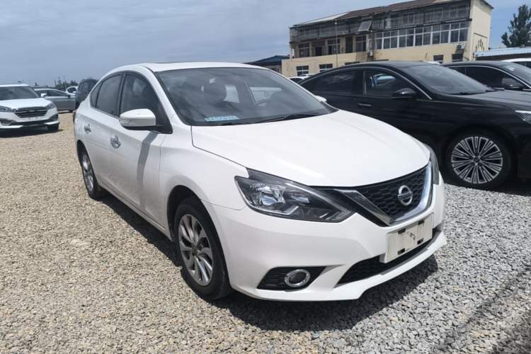 Used Nissan Sylphy 2016 1.6 XL CVT Deluxe Edition Front Right 45 Deg