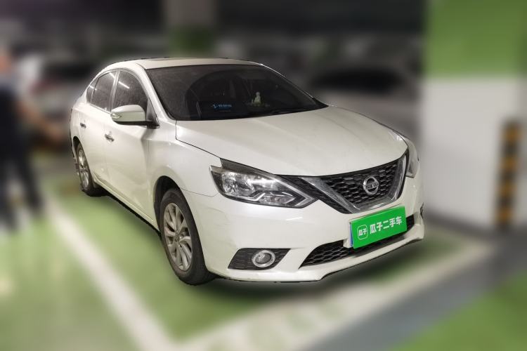 Used Nissan Sylphy 2016 1.6 XL CVT Deluxe Edition Front Right 45 Deg