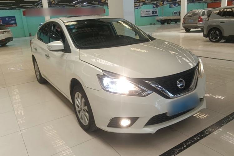 Used Nissan Sylphy 2016 1.6 XL CVT Deluxe Edition Front Right 45 Deg