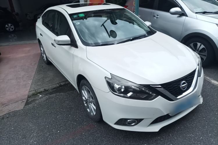 Used Nissan Sylphy 2016 1.6 XL CVT Luxury Edition Front Right 45 Deg