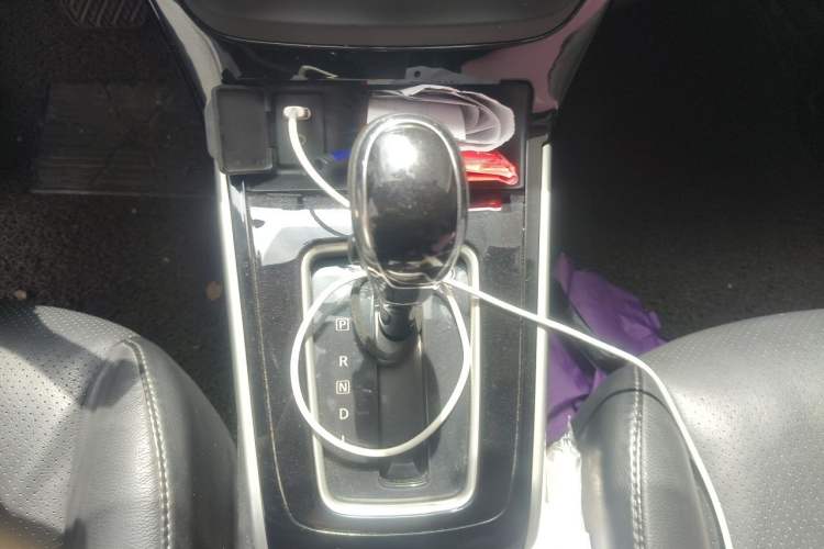 Used Nissan Sylphy 2016 1.6 XL CVT Deluxe Edition Gear Lever