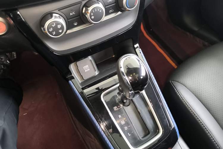 Used Nissan Sylphy 2016 1.6XV CVT Smart Enjoyment Version Gear Lever