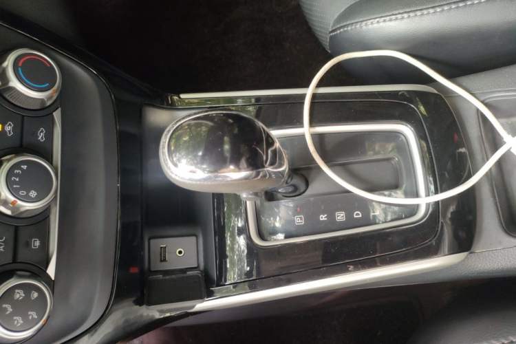 Used Nissan Sylphy 2016 1.6XV CVT Smart Enjoyment Version Gear Lever
