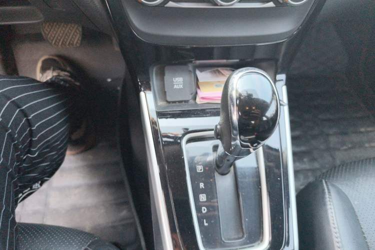 Used Nissan Sylphy 2016 1.6XV CVT Smart Enjoyment Version Gear Lever