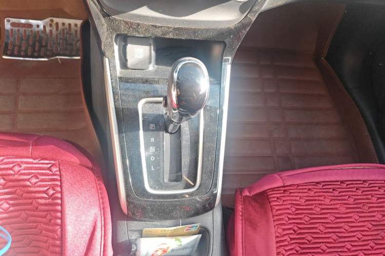 Used Nissan Sylphy 2016 1.6 XL CVT Luxury Edition Gear Lever