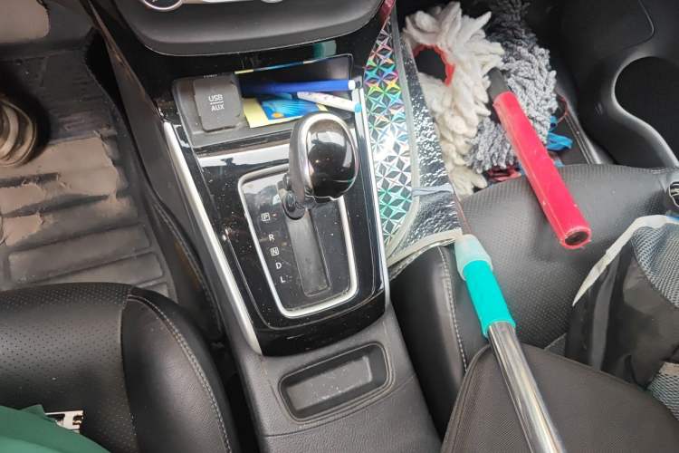 Used Nissan Sylphy 2016 1.6XV CVT Smart Enjoyment Version Gear Lever