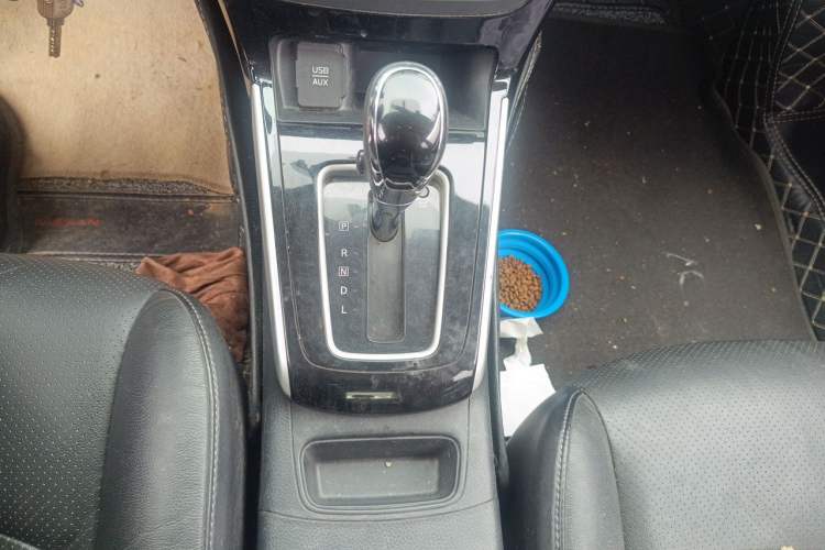 Used Nissan Sylphy 2016 1.6 XL CVT Luxury Edition Gear Lever