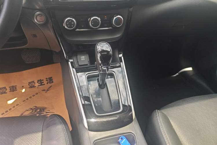 Used Nissan Sylphy 2016 1.6XV CVT Smart Enjoyment Version Gear Lever