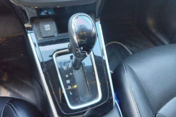 Used Nissan Sylphy 2016 1.6 XL CVT Deluxe Edition Gear Lever