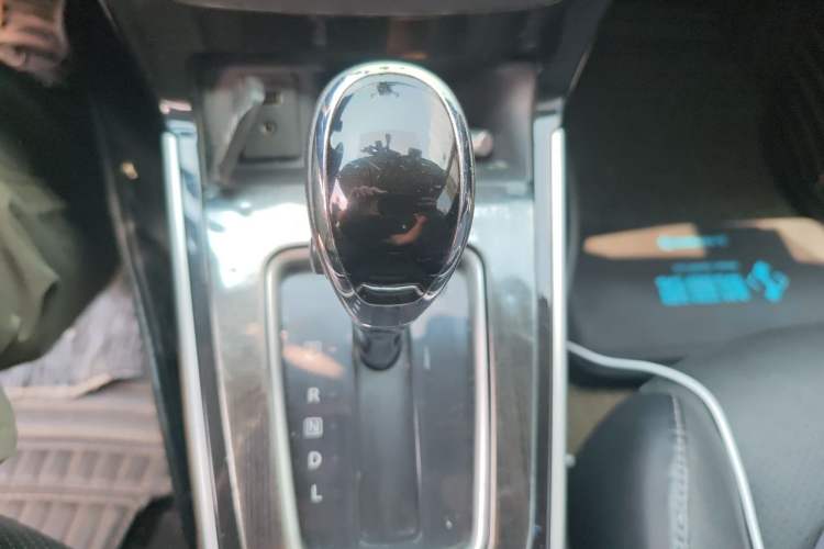 Used Nissan Sylphy 2016 1.6 XL CVT Luxury Edition Gear Lever