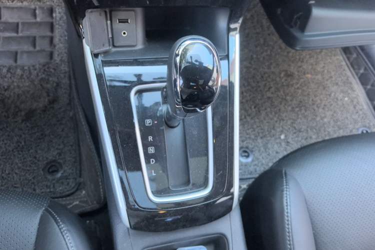 Used Nissan Sylphy 2016 1.6XV CVT Smart Enjoyment Version Gear Lever