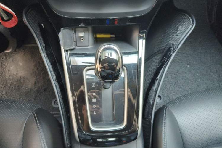 Used Nissan Sylphy 2016 1.6 XL CVT Luxury Edition Gear Lever