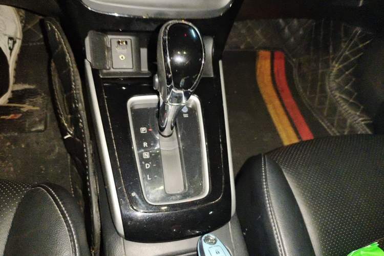 Used Nissan Sylphy 2016 1.6XV CVT Smart Enjoyment Version Gear Lever