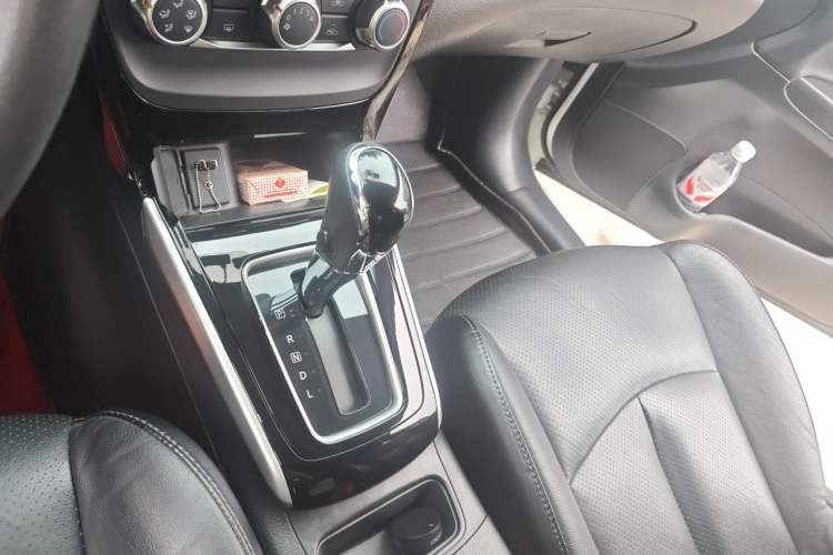 Used Nissan Sylphy 2016 1.6XV CVT Smart Enjoyment Version Gear Lever