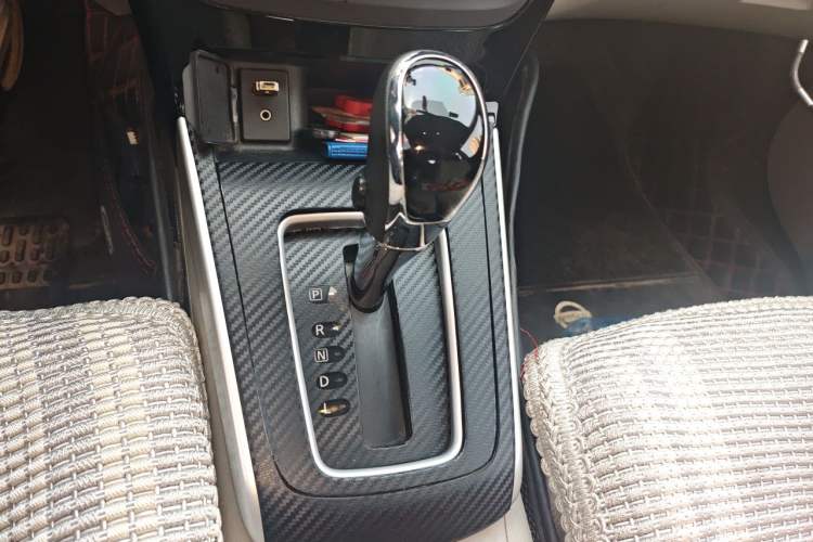 Used Nissan Sylphy 2016 1.6 XL CVT Luxury Edition Gear Lever