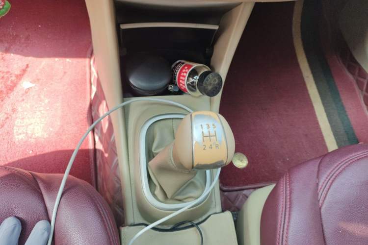 Used Nissan Sylphy 2016 Classic 1.6XE Manual Leading Edition Gear Lever