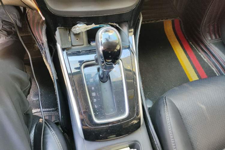 Used Nissan Sylphy 2016 1.6XV CVT Smart Enjoyment Version Gear Lever