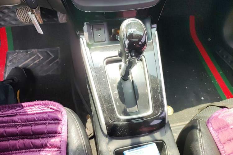 Used Nissan Sylphy 2016 1.6 XL CVT Luxury Edition Gear Lever