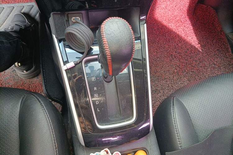 Used Nissan Sylphy 2016 1.6 XL CVT Deluxe Edition Gear Lever