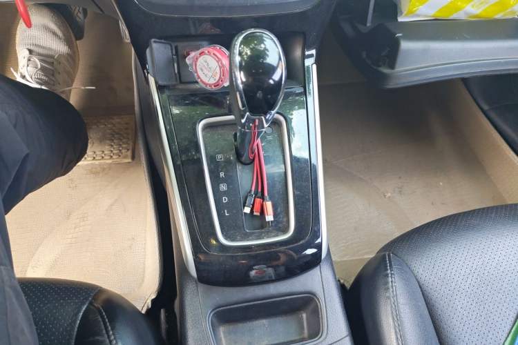 Used Nissan Sylphy 2016 1.6 XL CVT Luxury Edition Gear Lever