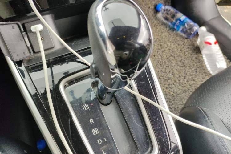 Used Nissan Sylphy 2016 1.6 XL CVT Deluxe Edition Gear Lever