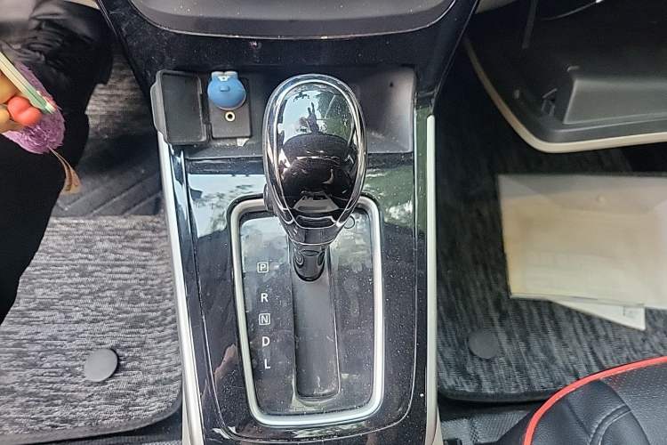 Used Nissan Sylphy 2016 1.6 XL CVT Luxury Edition Gear Lever